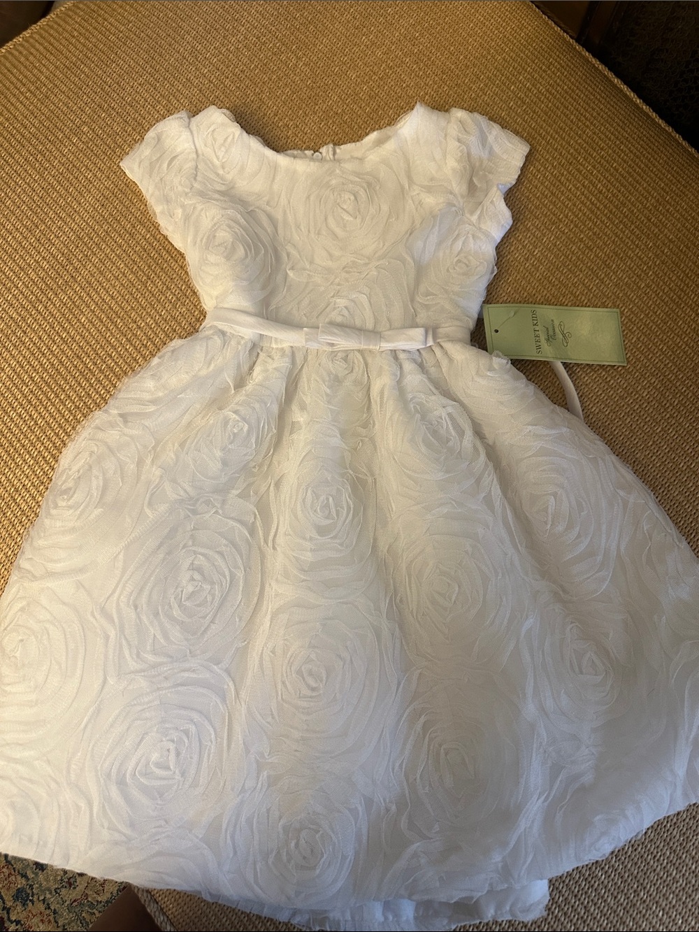 💜B Brand new Sweet  kids White Floral Rosette Girls' Dress - Elegant Party Dress